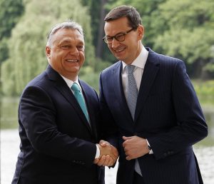 Viktor Orbán e Mateusz Morawiecki 