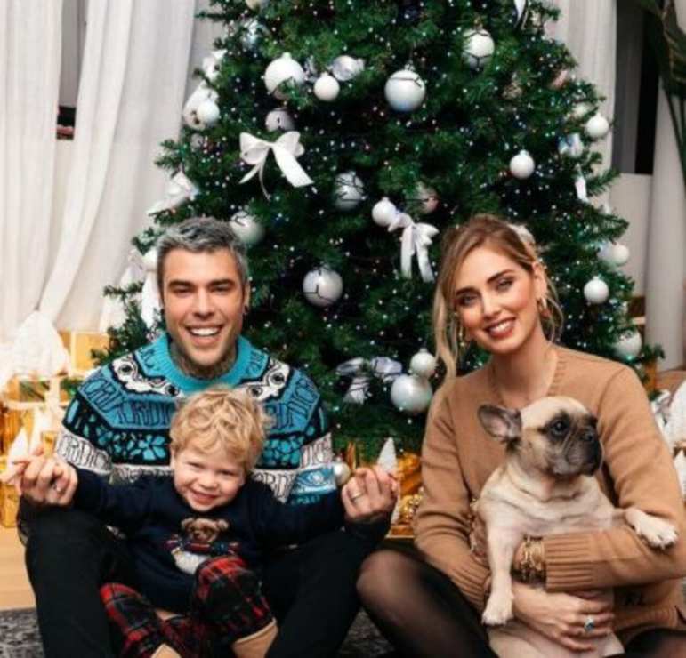 Il Natale a casa "Ferragnez" (Instagram)