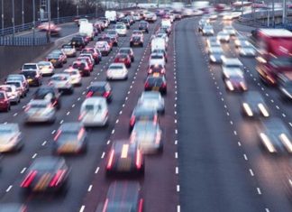 Lunghi viaggi in macchina: Ecco i metodi per risparmiare mobilità auto (web source)