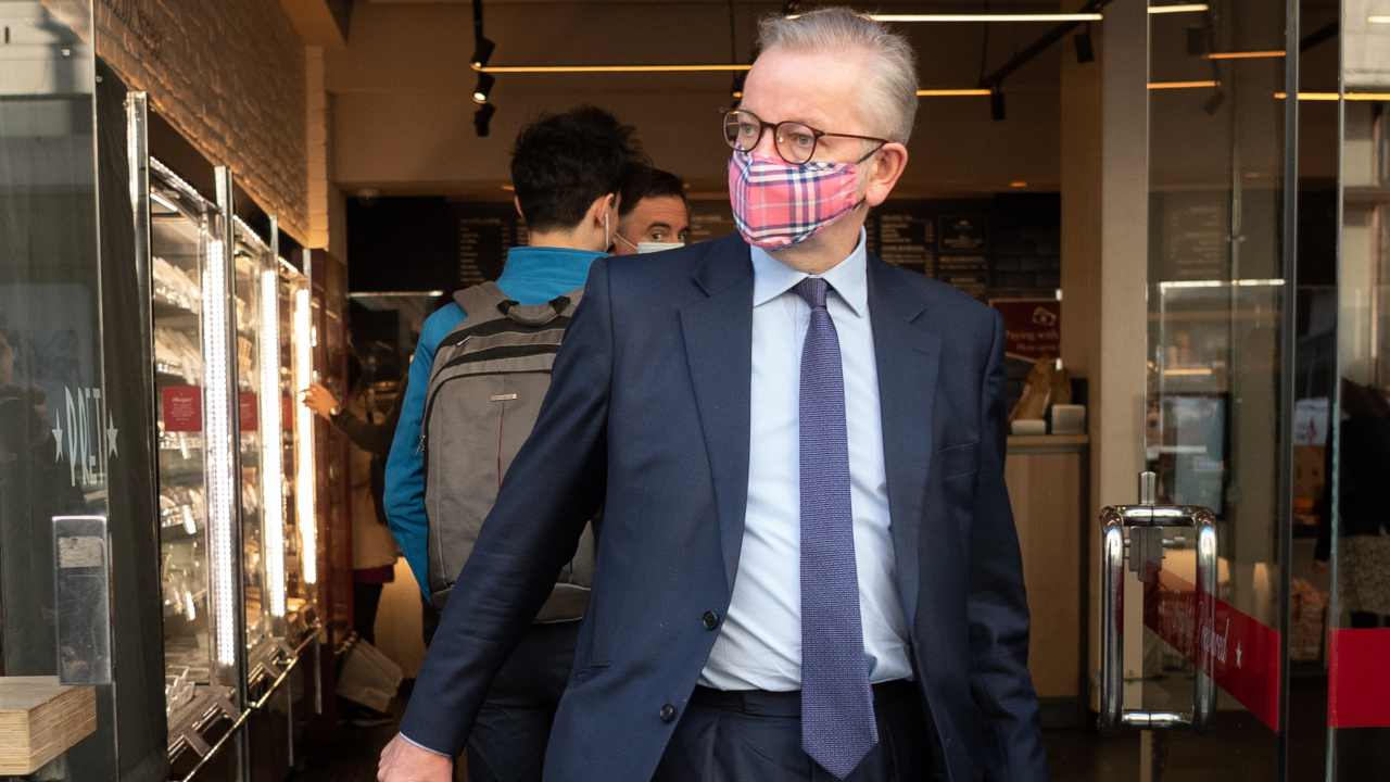 Caos vaccini, Micheal Gove