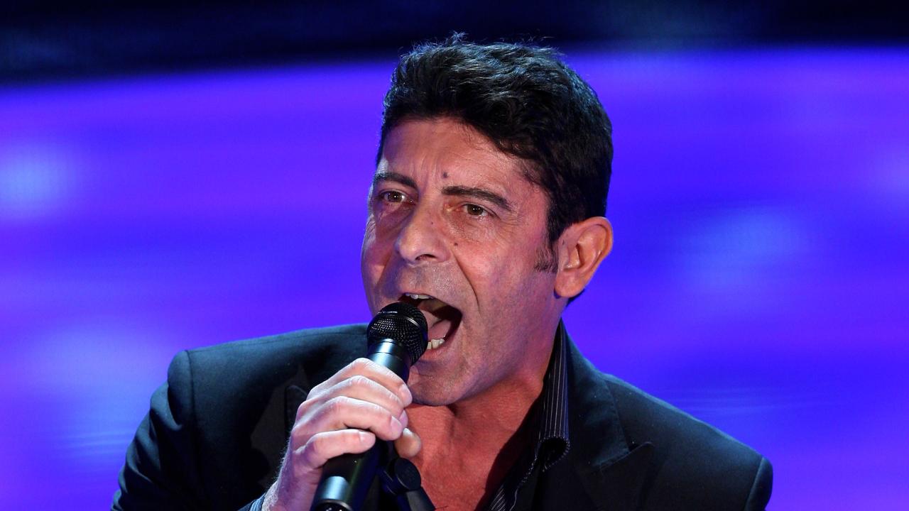 Luca Laurenti canta