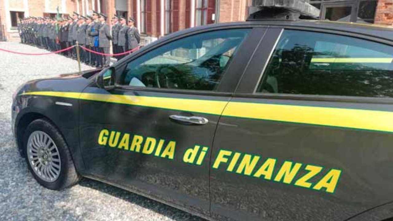 guardia di finanza (web source)