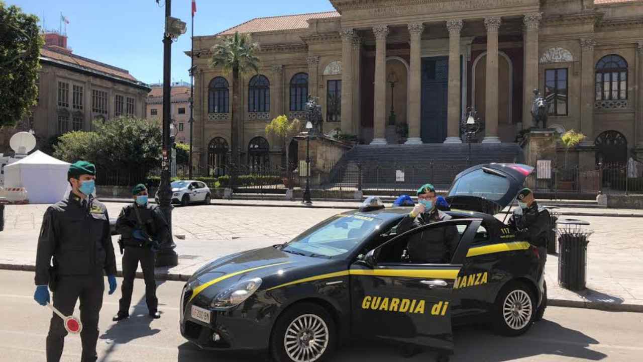 guardia di finanza (web source)