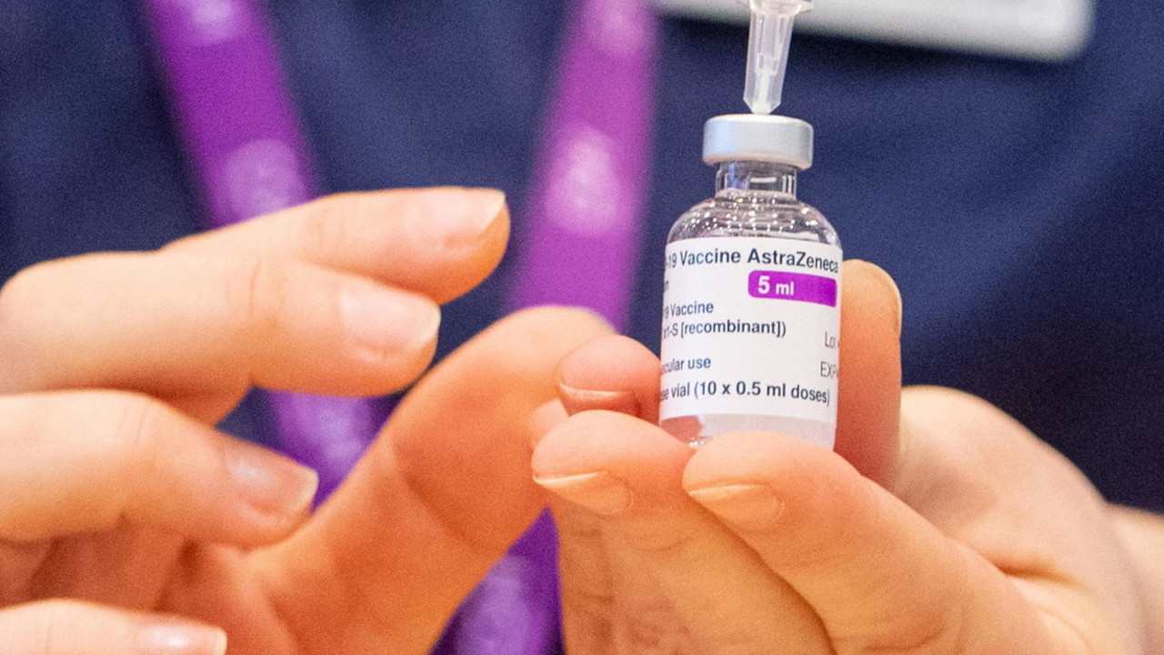vaccino astrezeneca (web source)