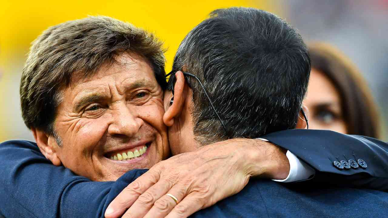 Gianni Morandi sorridente