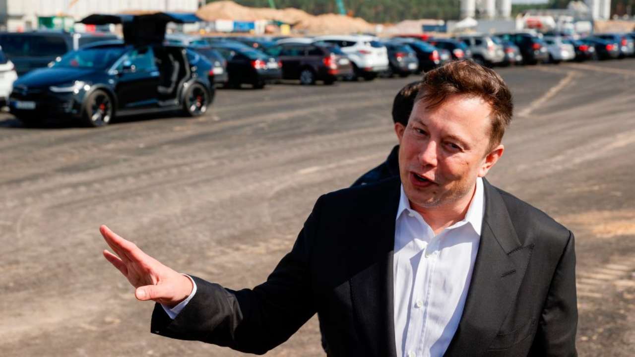 GettyImages-elon musk