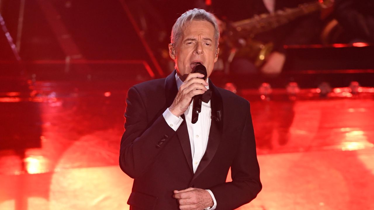 Claudio Baglioni in esibizione