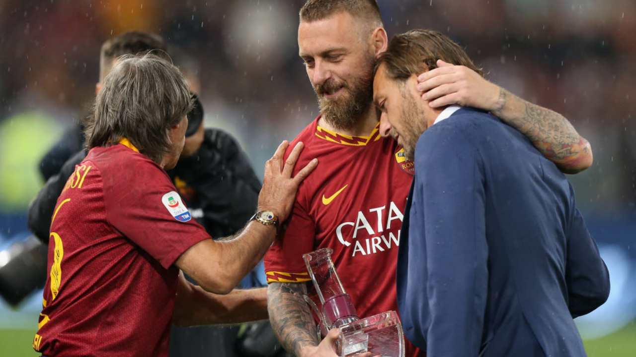 Le tre bandiere della Roma: Conti, De Rossi e Totti