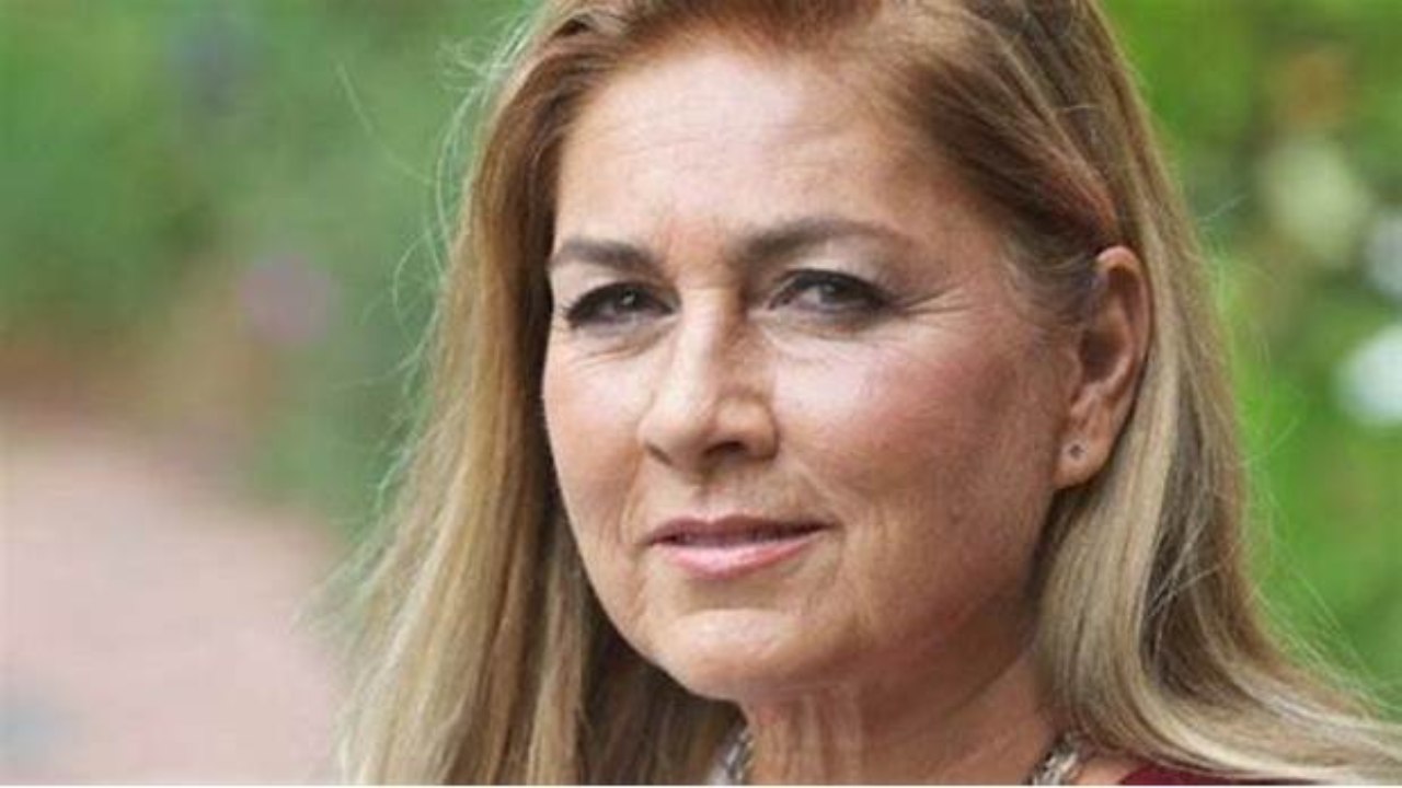 Romina Power sorride