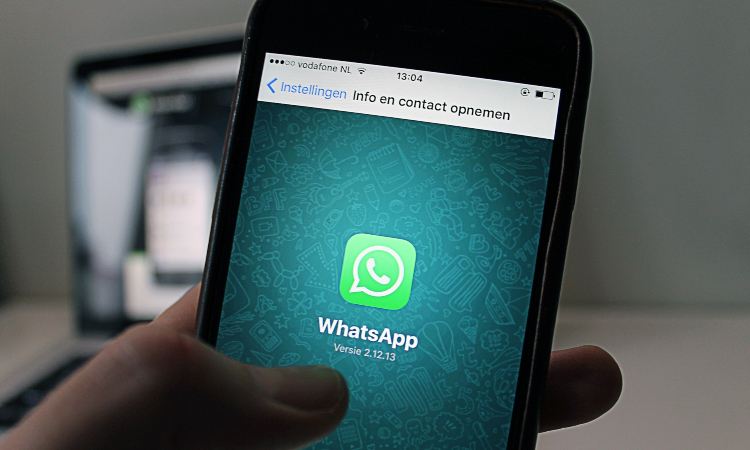 icona di WhatsApp sul cellulare 