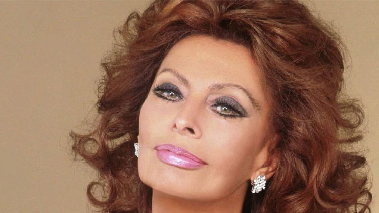 Sofia Loren rossetto rosa 