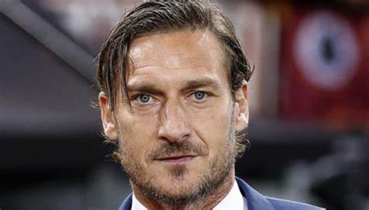 Francesco Totti serio