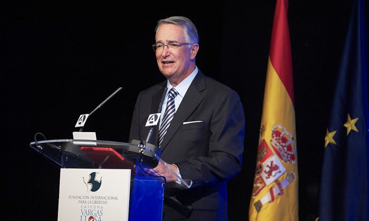 L'uomo d'affari Ricardo Salinas Pliego durante un seminario a Madrid