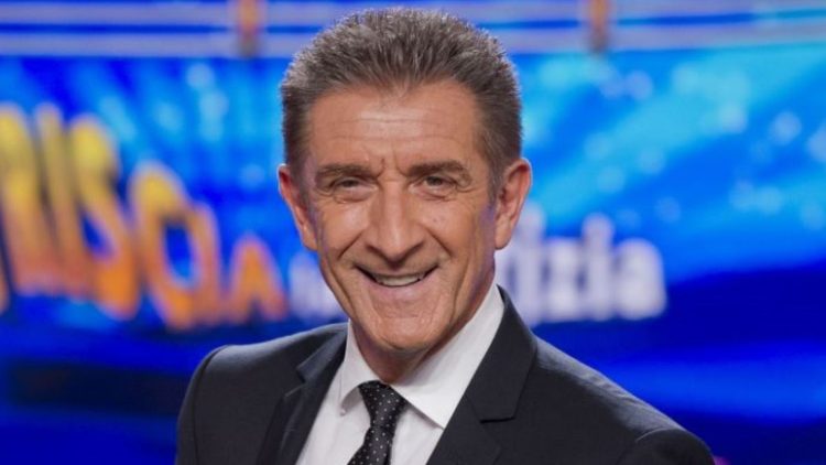 Ezio Greggio striscia la notizia