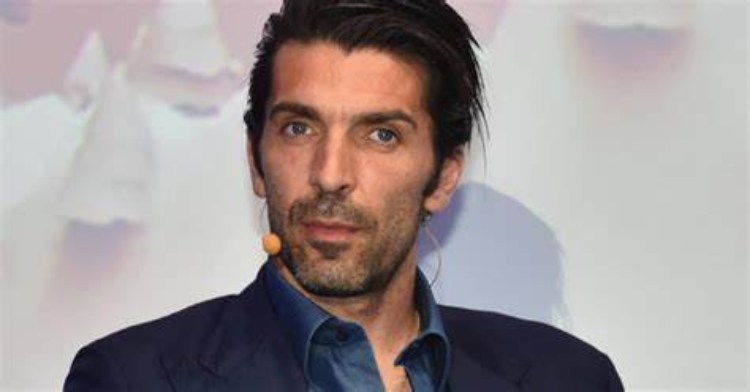 Gigi Buffon serio