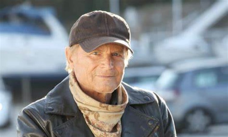 terence Hill sorride 