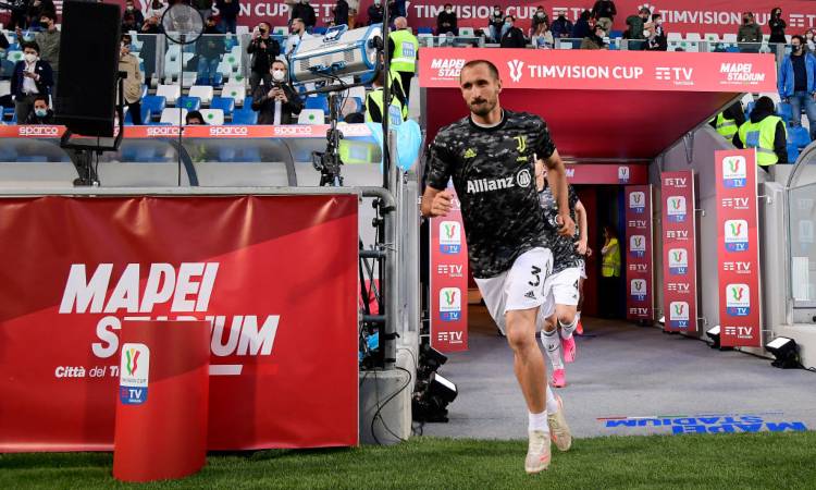 Chiellini in campo con la maglia della Juventus