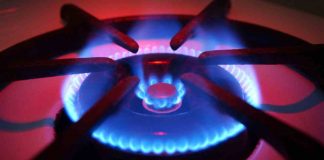 Gas