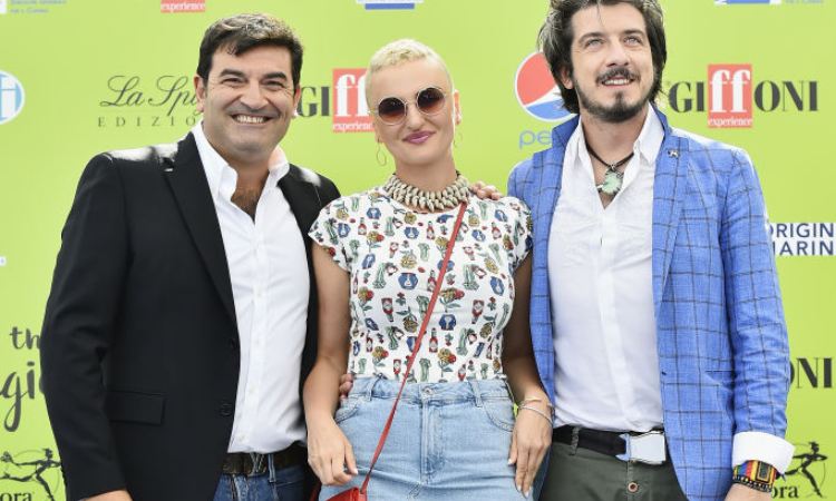 Ruffini, Arisa e Giusti in posa per i fotografi