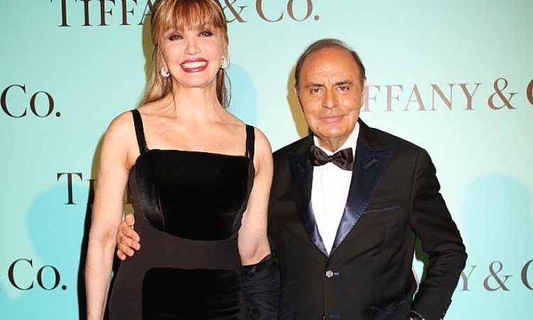 Carlucci e Vespa in posa per Tiffany