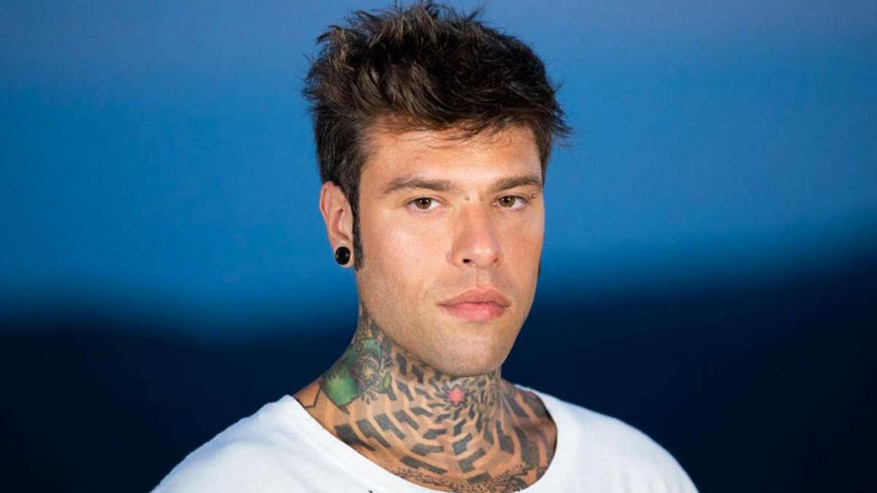 Fedez maglia bianca