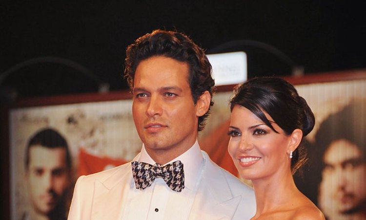 Laura Torrisi in posa con Gabriel Garko