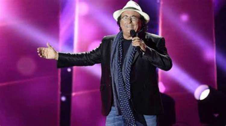 Albano canta 