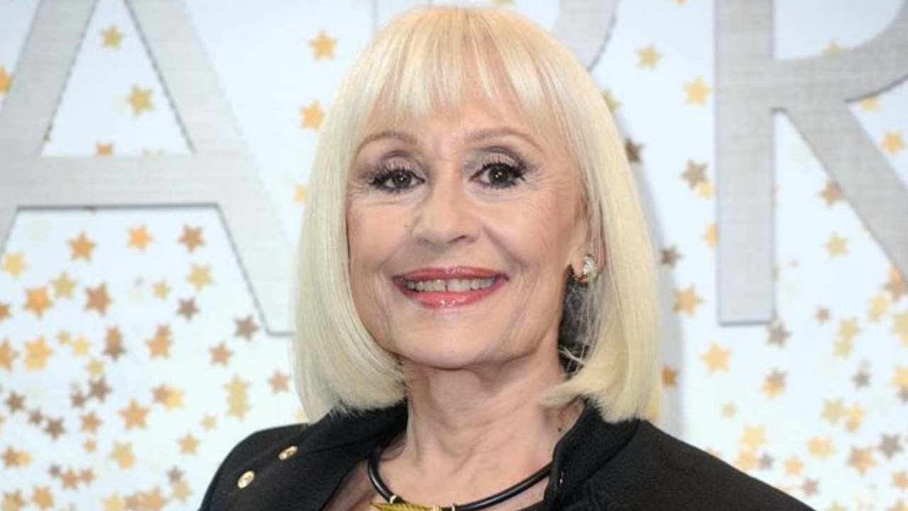 raffaella carrà eredi eredità soldi