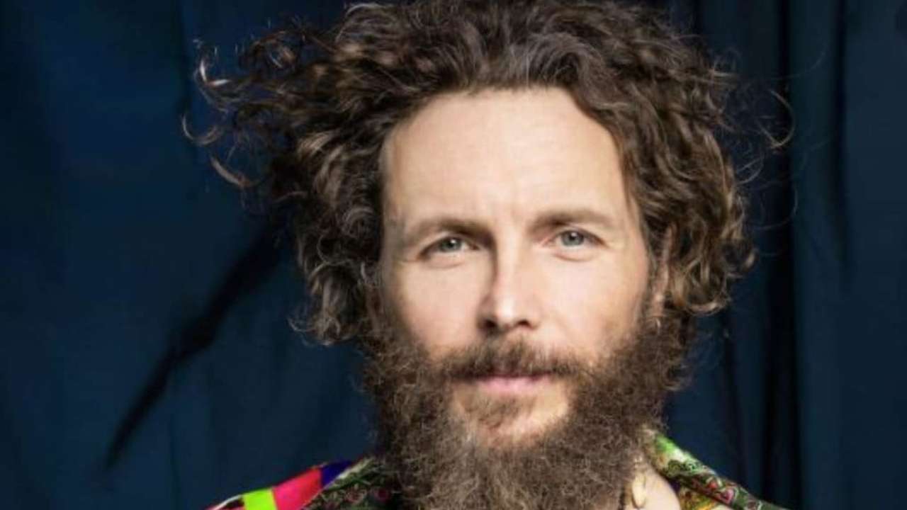 jovanotti sorride