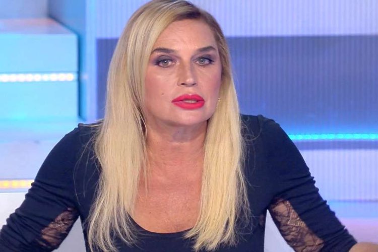 Lory Del Santo la showgirl 'distrutta' in diretta