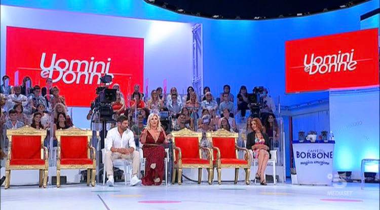 Uomini e Donne il lutto è dei più dolorosi