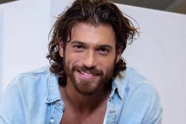 Can Yaman terremoto per lui