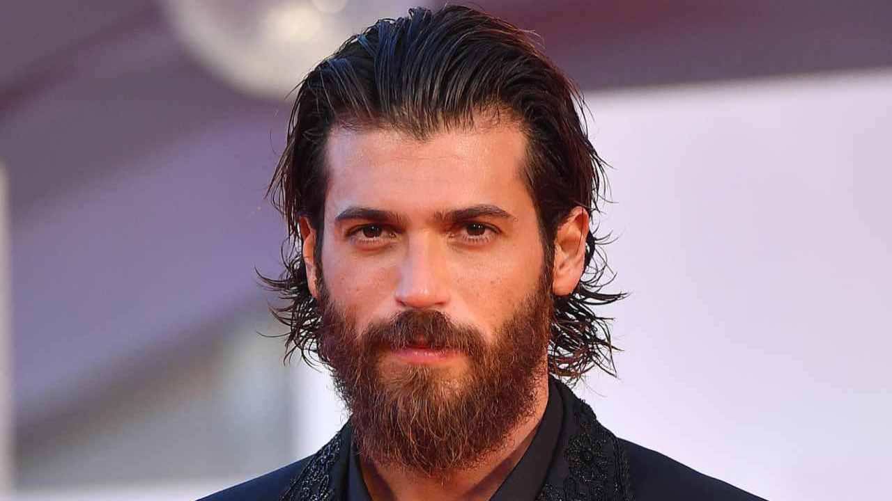 Can Yaman terremoto per lui