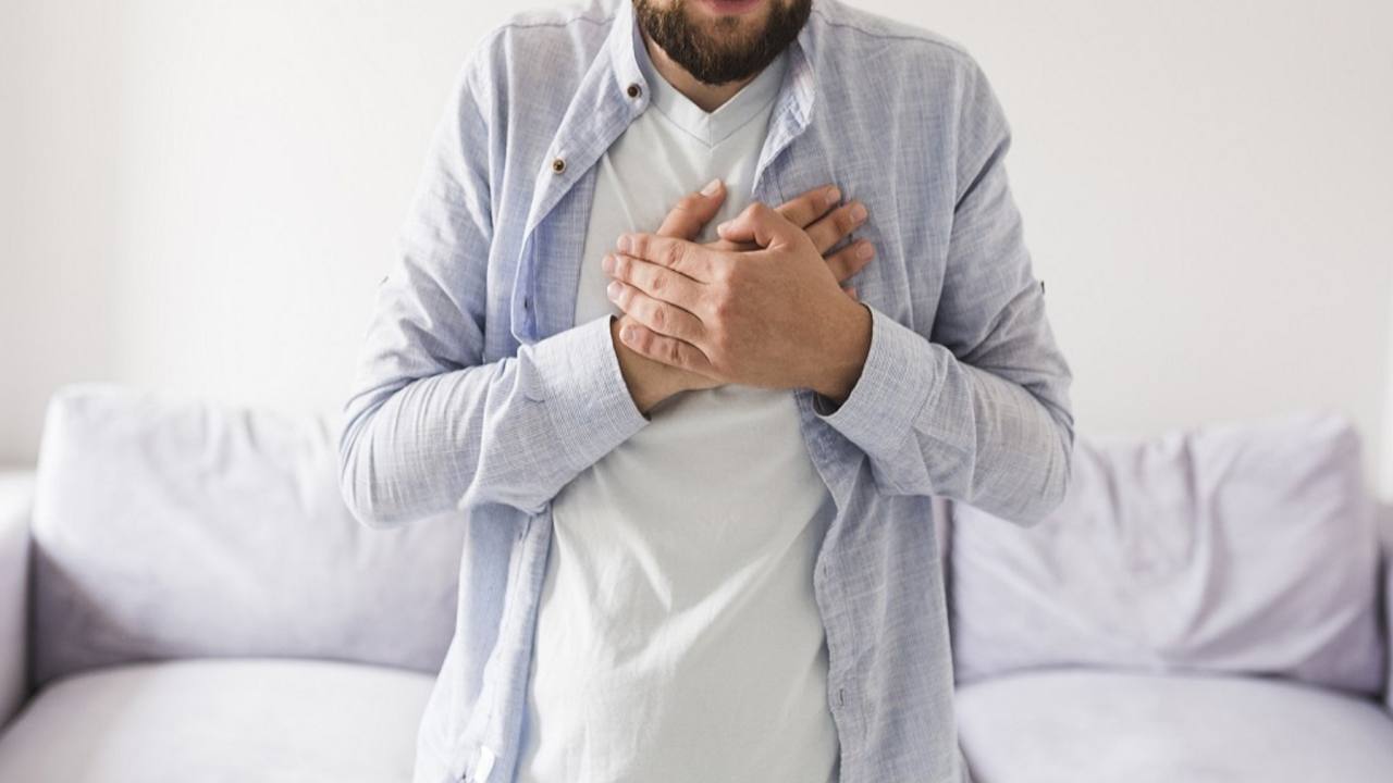 Se hai questo sintomo potresti rischiare l’infarto: nessuno ci fa mai caso