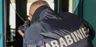 Suicidio, carabinieri