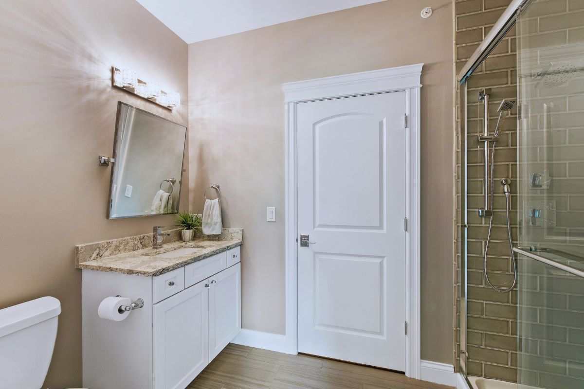 come rinfrescare il bagno senza finestre
