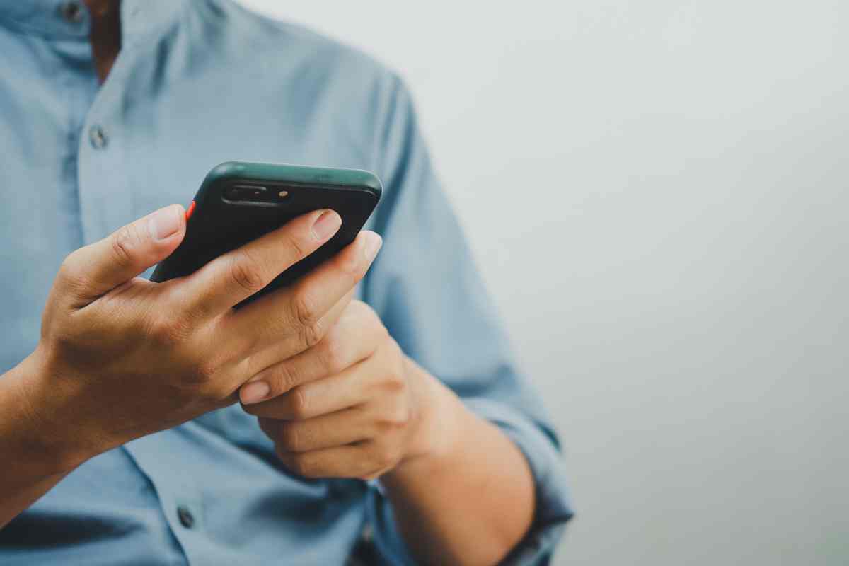 Allarme smartphone, questi modelli sono i più pericolosi per la salute, tutti i dettagli
