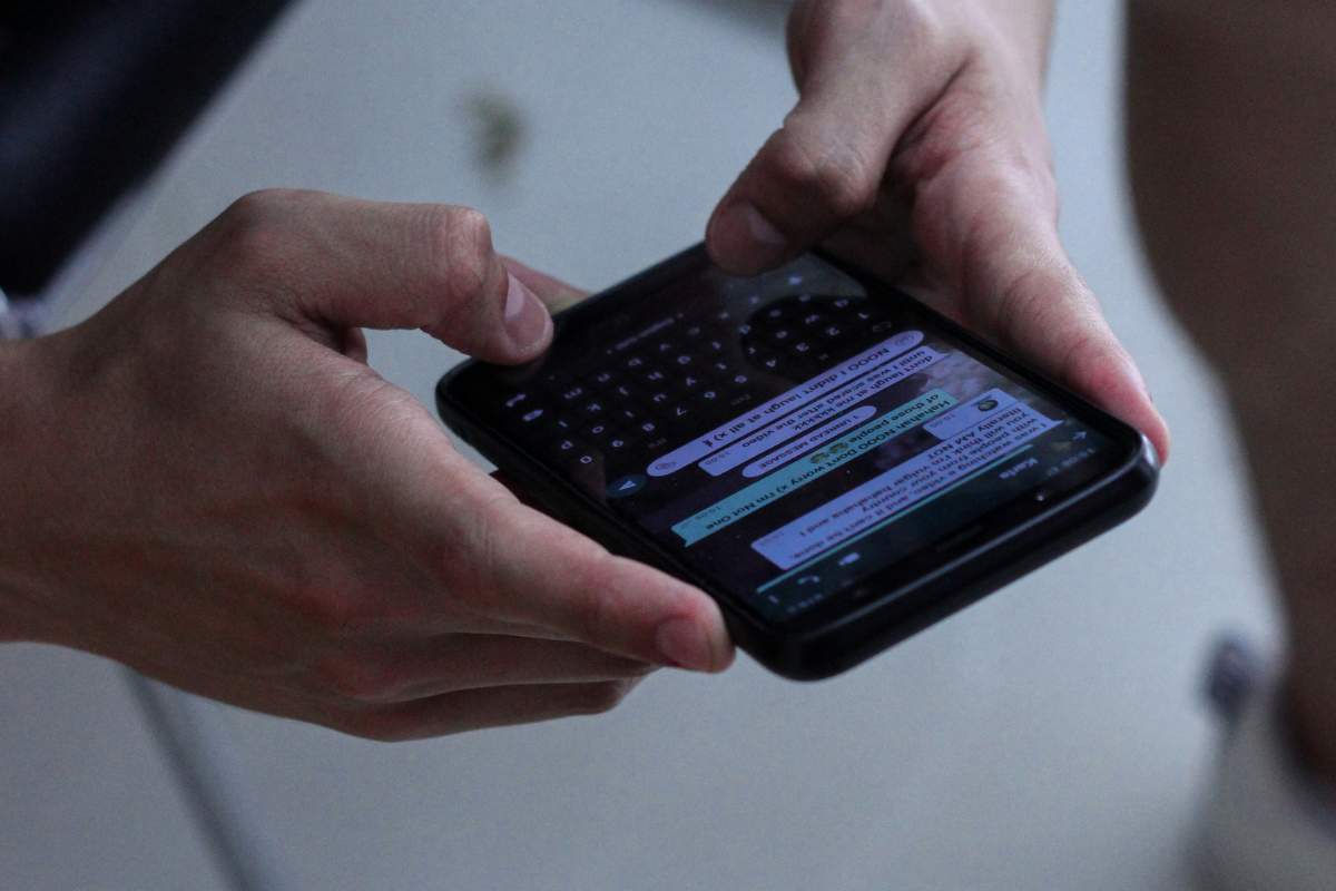 whatsapp puoi modificare stato amici