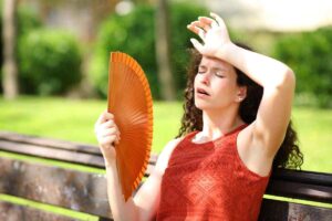 caldo torrido: i colori da evitare per vestirsi