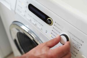 Lavatrice a costo zero, il pulsante magico che ti fa risparmiare il 62% sulla bolletta, i dettagli