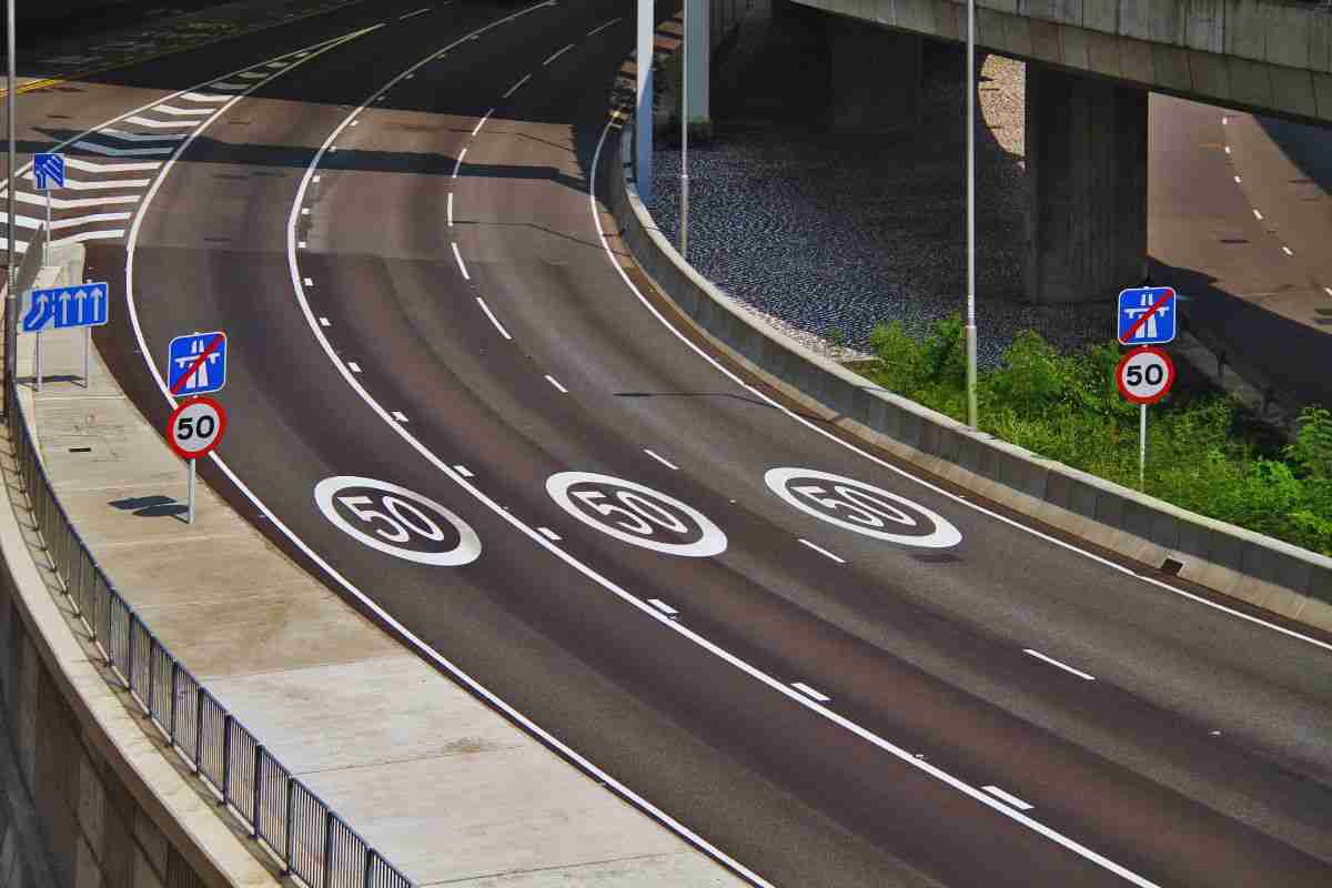 limite di velocità in autostrada