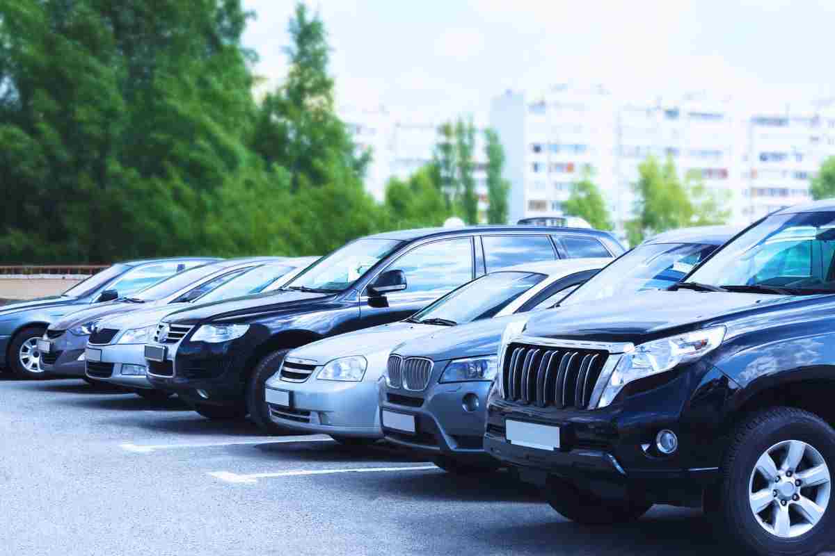 la storia della donna multata dopo aver denucniato irregolarità in un parcheggio
