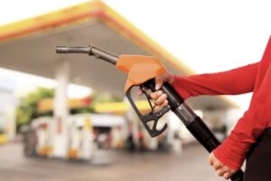 Esiste un momento specifico della giornata in cui fare rifornimento può far risparmiare una somma non trascurabile,